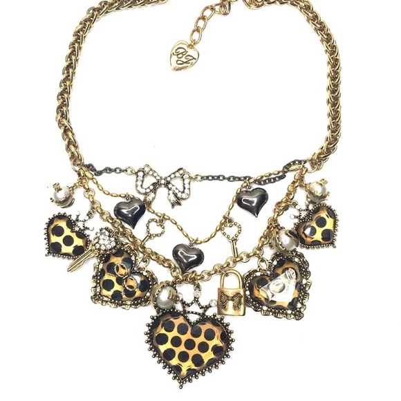 BETSEY JOHNSON LEOPARD HEART CHARM NECKLACE VINTAGE STATEMENT MULTI STRAND - Picture 5 of 15